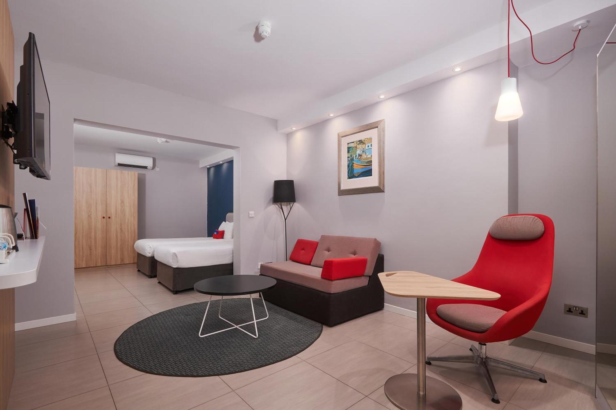 Holiday Inn Express - Malta By Ihg San Giuliano Esterno foto